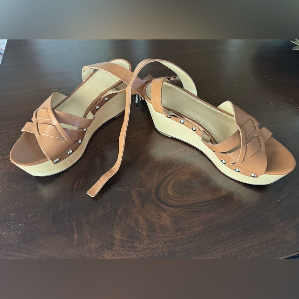 Marc Fisher Brown Leather Wedge Sandals 8.5 EUC like new ankle strap chic